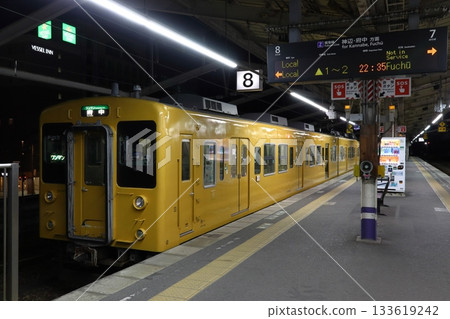 [Z] 福園線105系列車（電氣化段：福山 ⇔ 府中） 133619242