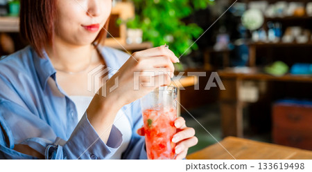 Travel and tourism photos 133619498