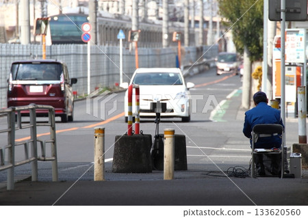 正在設置捕鼠器(埼玉縣川口市) 正在設置捕鼠器(埼玉縣川口市) 133620560