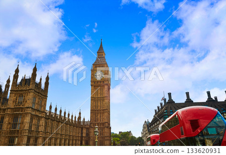 Big Ben Clock Tower with London Bus Big Ben Clock Tower with London Bus 133620931