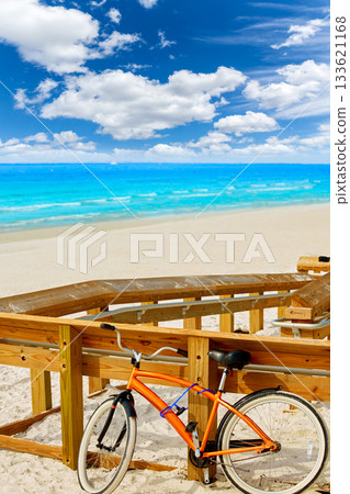 Florida fort Myers beach in USA 133621168