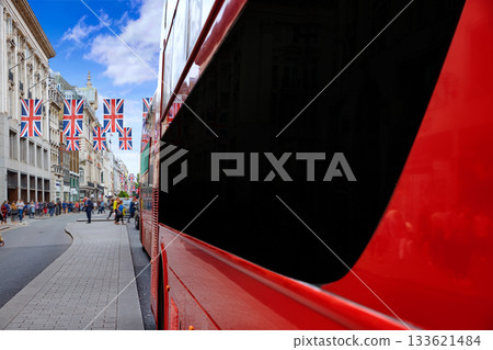 London bus Oxford Street W1 Westminster London bus Oxford Street W1 Westminster 133621484