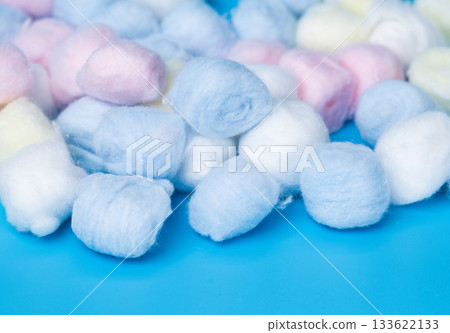 cotton balls 133622133