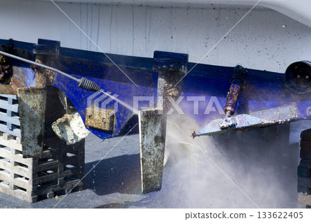 Boat hull cleaning water pressure washer Boat hull cleaning water pressure washer 133622405