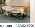 hospital bed in hospital room 133624550