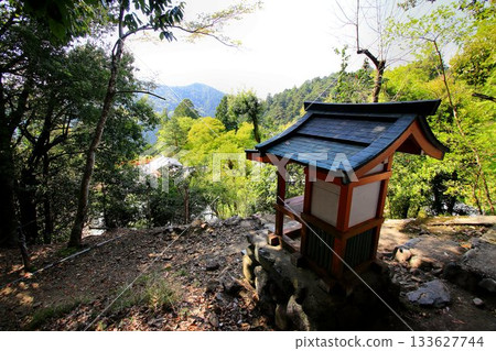 Cosmic energy pours down to protect the capital of Kyoto from evil spirits... Kurama Temple's "Yasho Myojin" Cosmic energy pours down to protect the capital of Kyoto from evil spirits... Kurama Temple's "Yasho Myojin" 133627744