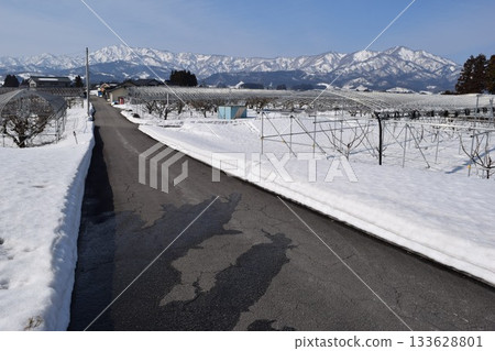 Roads in heavy snow regions Yamagata Prefecture Roads in heavy snow regions Yamagata Prefecture 133628801