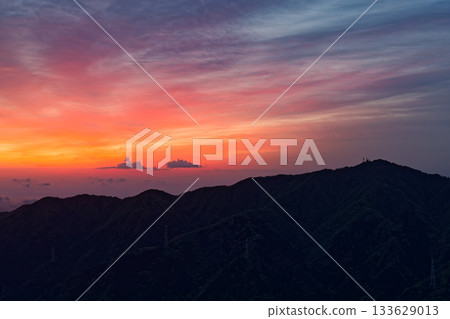 Mt. Oyama seen at dawn from Sannotou on the Tanzawa Omote Ridge in summer 133629013