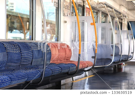 【JR九州】811系列車內部(鹿兒島本線:鳥棲站) 【JR九州】811系列車內部(鹿兒島本線:鳥棲站) 133630519
