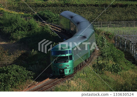 [JR Kyushu] Kiha 72 Series Limited Express "Yufuin no Mori" (Kyudai Main Line: Chikugo-Oishi to Yoake) 133630524