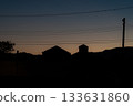 晨空中漂浮著建築物的輪廓 133631860