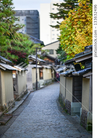 Kanazawa Nagamachi Samurai Residence Ruins in late autumn Kanazawa Nagamachi Samurai Residence Ruins in late autumn 133632496