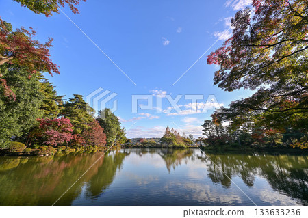 深秋的兼六園，紅葉美麗 133633236