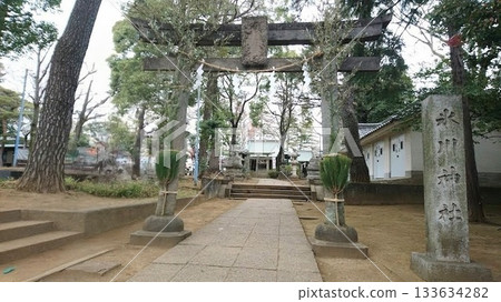 豐玉冰河神社(位於練馬區)的鳥居與神社牌 豐玉冰河神社(位於練馬區)的鳥居與神社牌 133634282