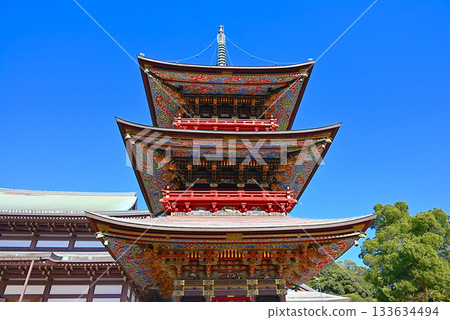 成田山新勝寺內的三層寶塔 133634494