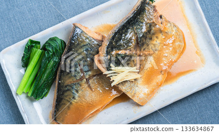 味噌燉鯖魚 133634867