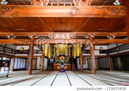 Hatto, the lecture hall of Hasedera Temple, a branch temple of Eiheiji Temple, Minato Ward, Tokyo Hatto, the lecture hall of Hasedera Temple, a branch temple of Eiheiji Temple, Minato Ward, Tokyo 133635438