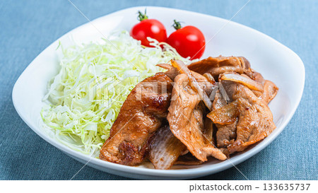 薑汁豬肉和高麗菜絲 133635737