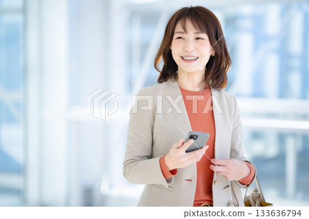 Woman Woman 133636794