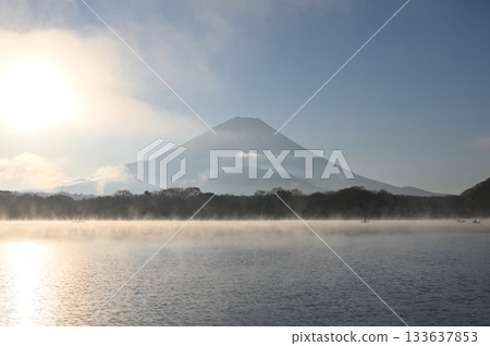 Lake Shoji, Mount Fuji, Morning Mist, Tategohama Beach, Fujikawaguchiko Town 133637853