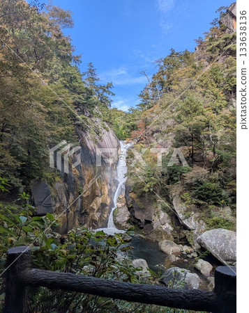 Senga Falls (Shosenkyo Gorge, one of Japan's 100 best waterfalls and one of the 100 best waters of the Heisei era) 133638136