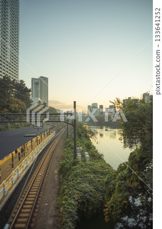 黃昏時的東京飯田橋 黃昏時的東京飯田橋 133641252