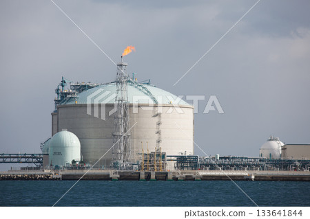 岸上液化天然氣（LNG）儲罐 133641844