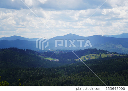 View of the mountains of the Ukrainian Carpathians 133642000