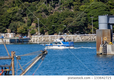 <Miyagi Prefecture> Ayukawa Fishing Port Regular Ferry <Miyagi Prefecture> Ayukawa Fishing Port Regular Ferry 133642725