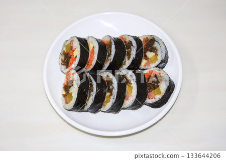 Kimbap(gimbap) is a representative Korean food. Kimbap(gimbap) is a representative Korean food. 133644206