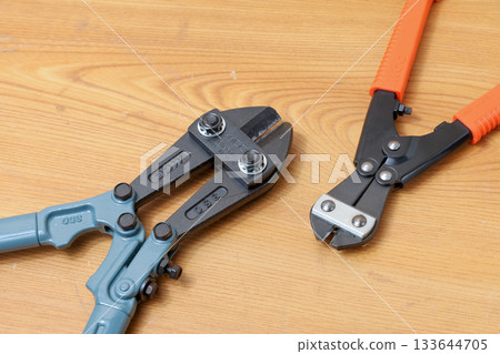 Tools, tools, equipment, DIY, wire clippers, screws, nuts, bolts, clippers, steel Tools, tools, equipment, DIY, wire clippers, screws, nuts, bolts, clippers, steel 133644705