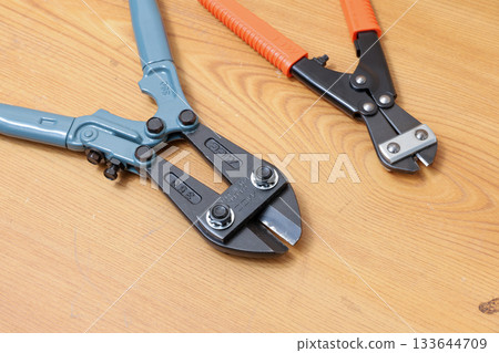 Tools, tools, equipment, DIY, wire clippers, screws, nuts, bolts, clippers, steel Tools, tools, equipment, DIY, wire clippers, screws, nuts, bolts, clippers, steel 133644709