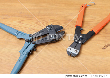 Tools, tools, equipment, DIY, wire clippers, screws, nuts, bolts, clippers, steel Tools, tools, equipment, DIY, wire clippers, screws, nuts, bolts, clippers, steel 133644713