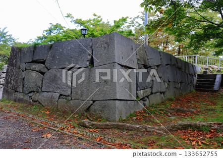 Morioka Castle Ruins Park - View of the Honmaru, Ninomaru, and Sannomaru Citadel (Iwate) 133652755