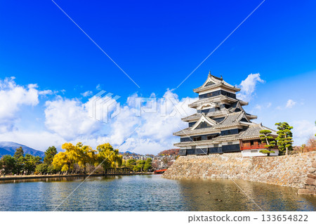 國寶松本城秋景 133654822