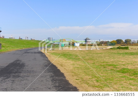 東京葛飾區江戶川自行車道 2025 年 11 月 133668555