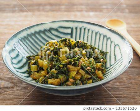 Radish leaf furikake 133671520
