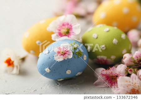 easter eggs and spring flowers 133672346