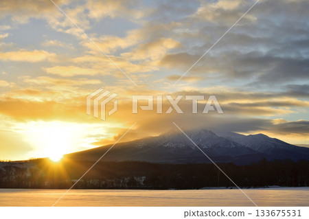 沙裡山上的日出 133675531