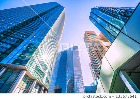 為日本東京都市景觀的新時代帶來一線希望…汐留商業區及週邊地區的景色盡收眼底。 為日本東京都市景觀的新時代帶來一線希望…汐留商業區及週邊地區的景色盡收眼底。 133675641