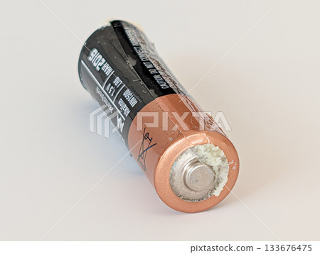 鹼性電池漏液 鹼性電池漏液 133676475
