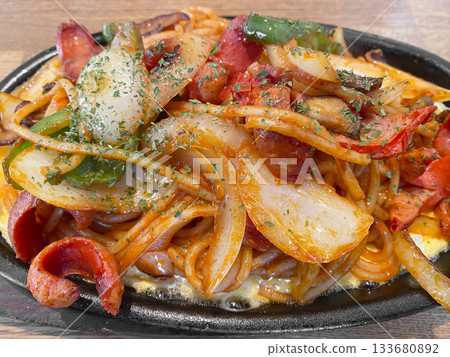 Iron plate napolitan 133680892