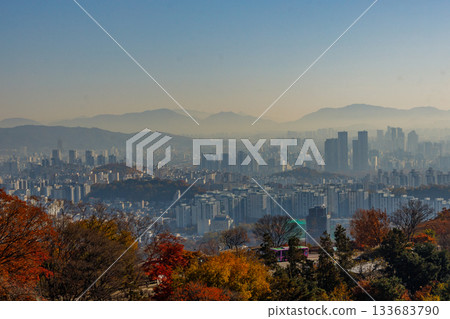 Morning mist-covered cityscape seen from Namsan Park 133683790