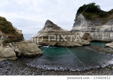 西水町卡雷諾公園內的金字塔形兜岩 133683812