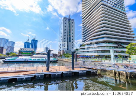Tokyo, Minato Ward, Takeshiba cityscape, in front of Waters Takeshiba (Takeshiba district pier) Tokyo, Minato Ward, Takeshiba cityscape, in front of Waters Takeshiba (Takeshiba district pier) 133684837
