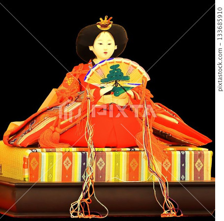 女兒節用的天皇與皇后玩偶 女兒節用的天皇與皇后玩偶 133685910