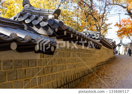 石垣街的美景,是秋季賞楓的熱門景點。 石垣街的美景,是秋季賞楓的熱門景點。 133686517