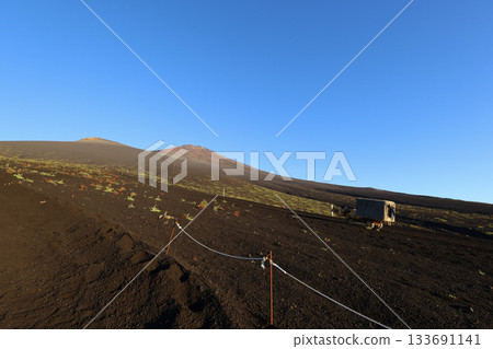 A bulldozer encountered on the Gotemba route of Mount Fuji 133691141