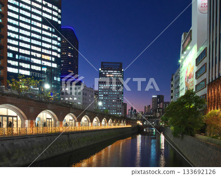 Evening view of the Kanda River - Cityscape from Manseibashi Bridge (November 2025) Evening view of the Kanda River - Cityscape from Manseibashi Bridge (November 2025) 133692126