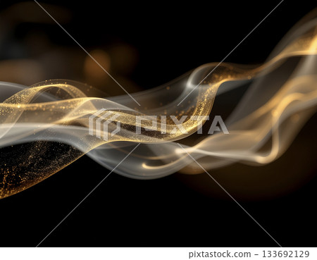 奢華的黑色背景瀰漫著金色的煙霧－這是打造奢華品牌視覺效果的絕佳選擇，極具視覺衝擊力。 133692129